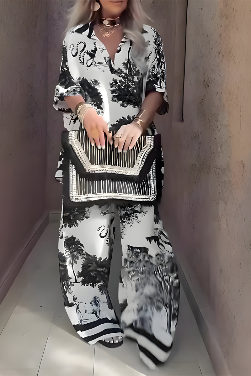 Mila™ | Bedrukte V-hals top met lange broek