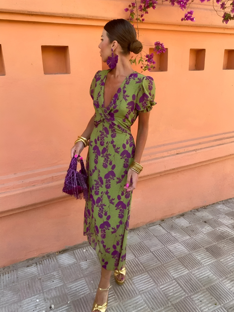 Laura™ | Wikkeljurk met V-hals