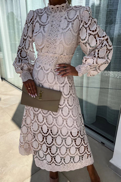 Juul™ | Stijlvolle Midi-jurk van Luxe Kant