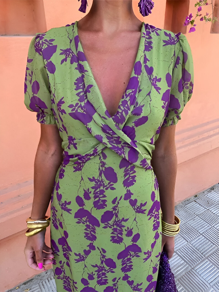 Laura™ | Wikkeljurk met V-hals