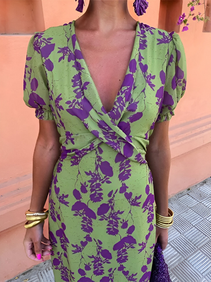 Laura™ | Wikkeljurk met V-hals